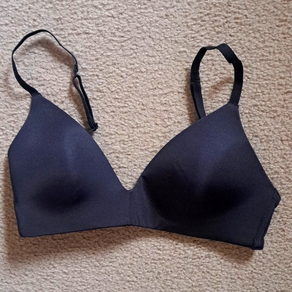 SKIMS WIRELESS LIGHTLY LINED BRA 32B - Picture 4 of 9